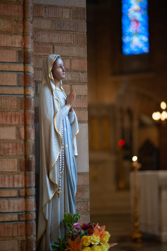 Statue of Mary